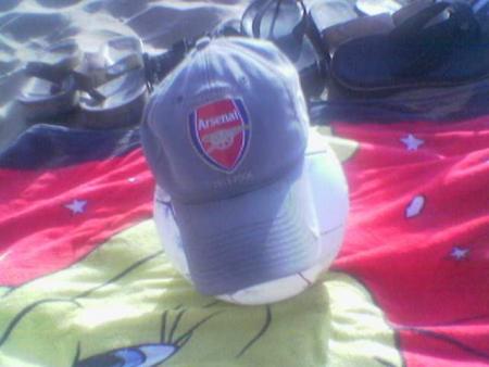 oui c mon casqet avec mon ballon  lol